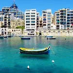 Apartament Stunning In A Location With Views Ta Xbiex