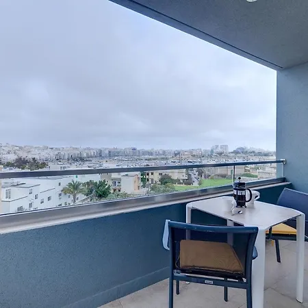 Stunning In A Location With Views Apartment Ta Xbiex