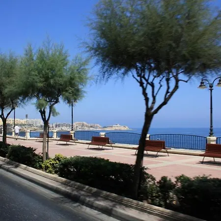 Stunning In A Location With Views * Ta Xbiex