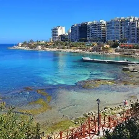 Appartement Stunning In A Location With Views Ta Xbiex